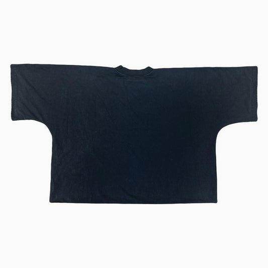A VERY HEAVY TEE